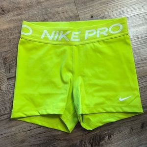 NWOT Nike shorts